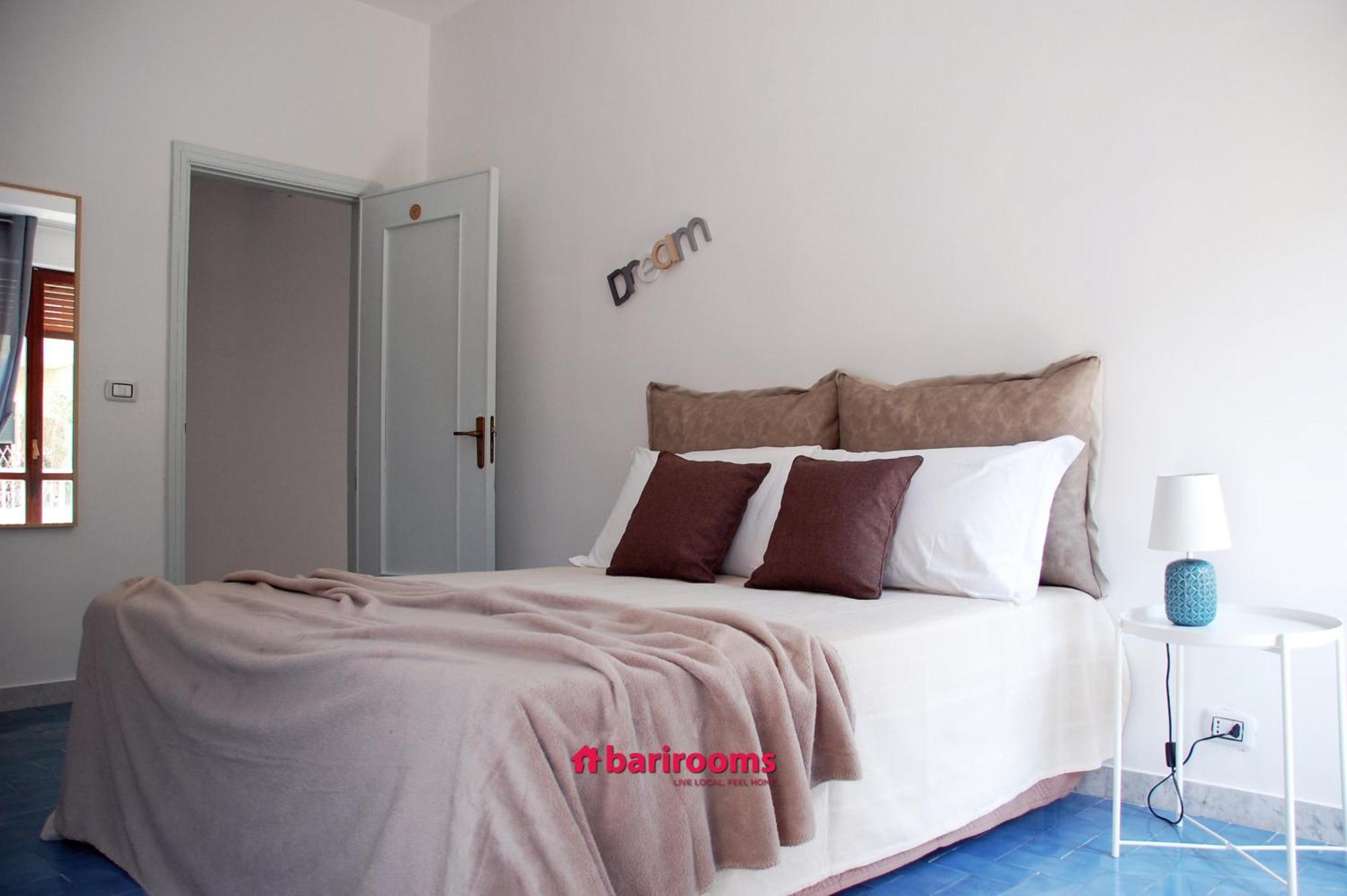 Bari Rooms Central Station Экстерьер фото