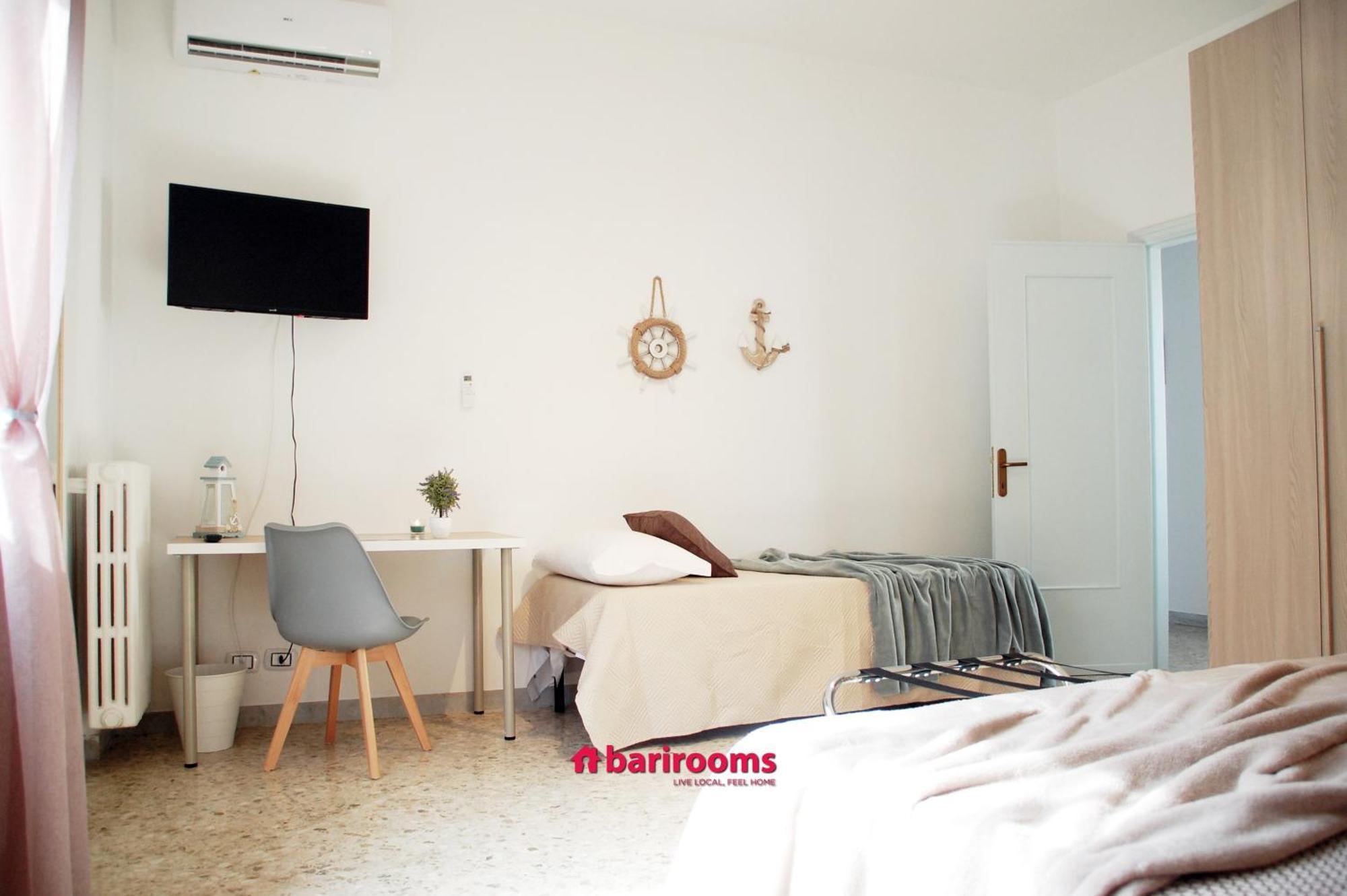 Bari Rooms Central Station Экстерьер фото