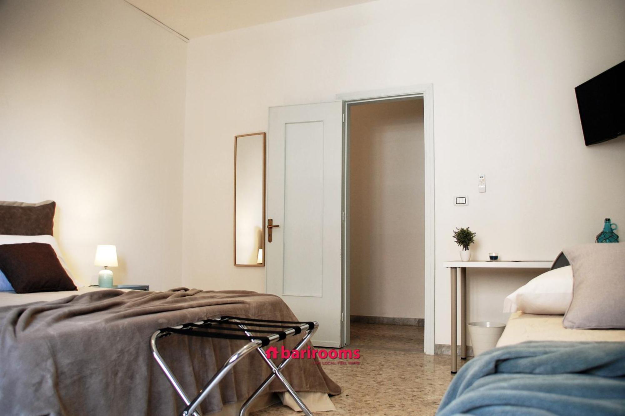 Bari Rooms Central Station Экстерьер фото